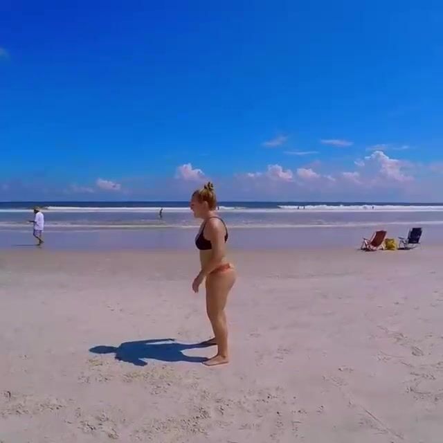 Athletic Girls Beach Workout Titty Jiggle Porn Video Nekyda