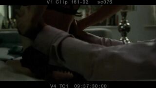 Carice Van Houten deleted scene from "Komt een vrouw bij de doktor"