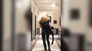 Game of Thrones: Sophie Turner desires you to take her ass right there in the hallway