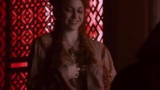 Esme Bianco in S2E10 - Game of Thrones