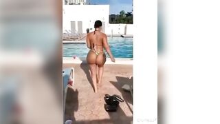 No ups, but a great ass - Big Black Booty
