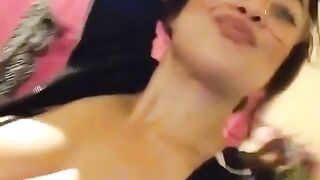 Large Boobs: Very niceeee