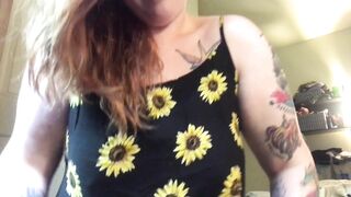 Large Boobs Gone Wild: Find out my flowers ??
