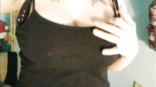 Ta-da! First post here, first gif ever...reveal. - Big Boobs Gone Wild