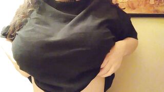 Larger Than U Thought: Lastly, my 1st titty drop! 18yo F cups ??