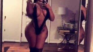 Bimbo Girl: Cynthia Martell