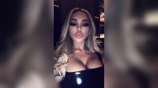 Bimbo Girl: Night Out