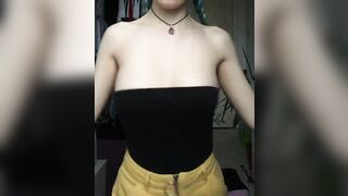 Hands free tits removal - Ass vs. Boobs