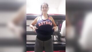 Tittydrop in the gym ??