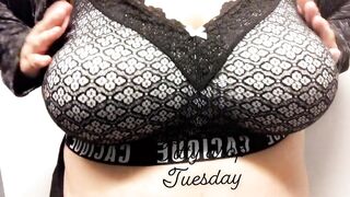 BBW: Glad titty Tuesday ?