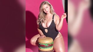 Burger Time - Big Beautiful Women