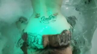 Fucking In The Jacuzzi - Asshole