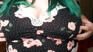 BBW: My favourite part of the day is getting home and peeling my brassiere off ??????