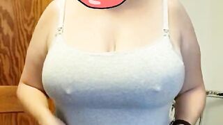 1st titty drop on a titty Tuesday. #dumpemout - BBW and Chubby Ladies