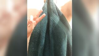 dropping my towel reveal and bounce OC