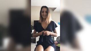 Sexy Milf Shaking It Up!